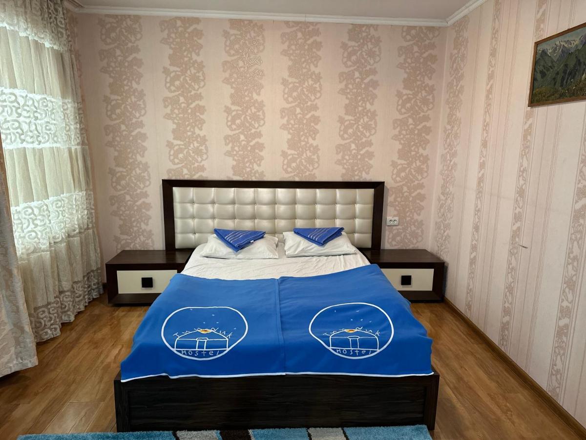 Tunduk Hostel Bishkek Bagian luar foto
