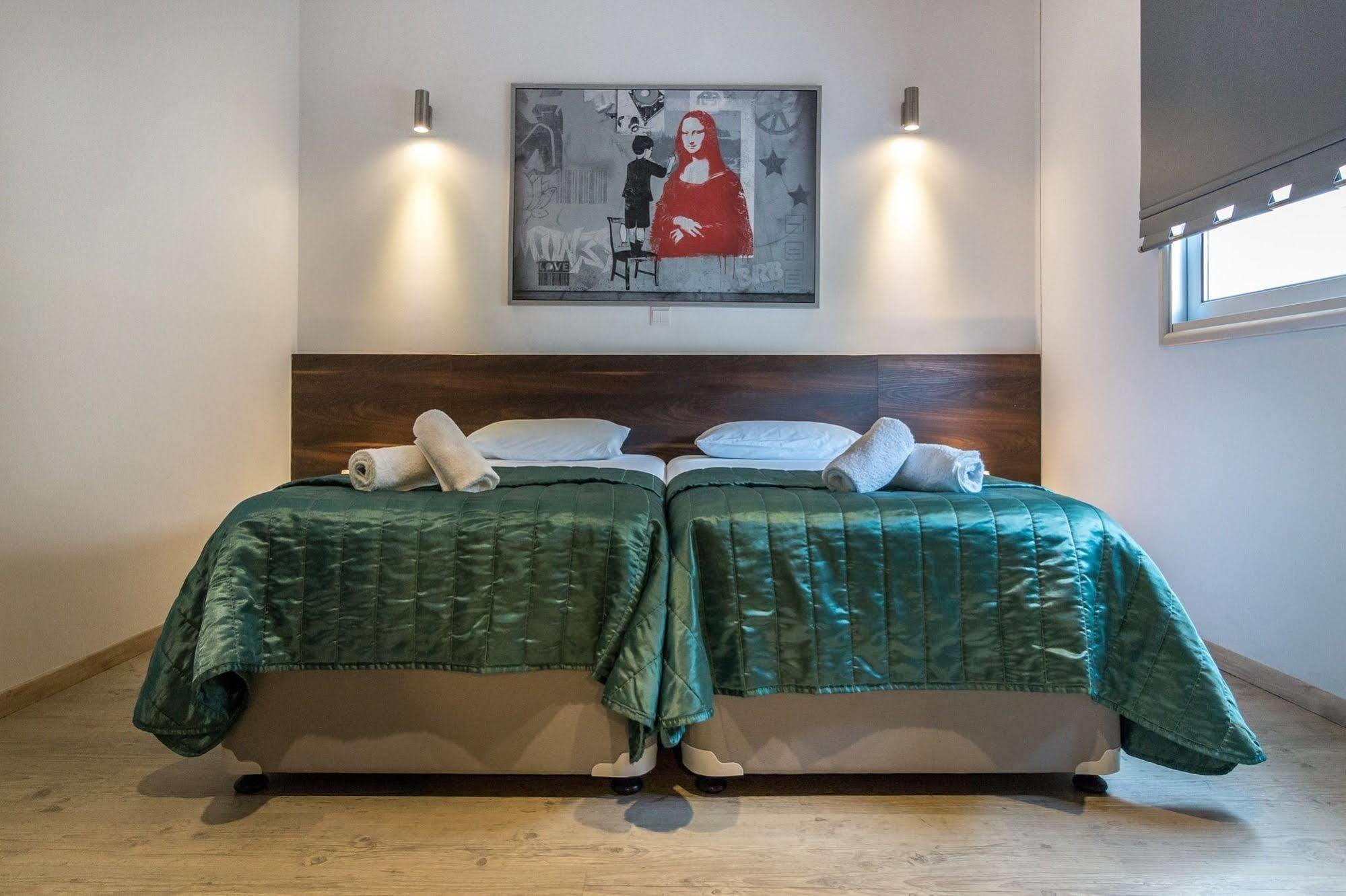 Tunduk Hostel Bishkek Bagian luar foto