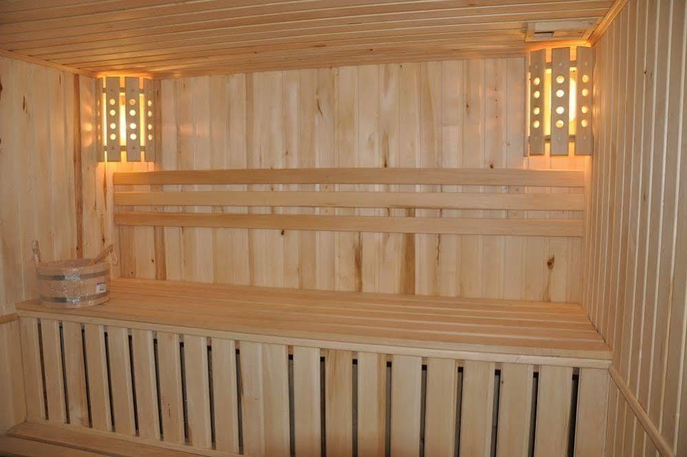 Tunduk Hostel Bishkek Bagian luar foto