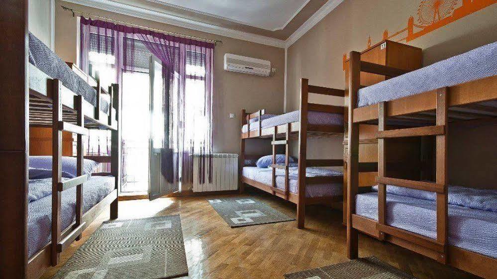 Tunduk Hostel Bishkek Bagian luar foto